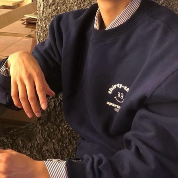 옷 정보 아시는분ㅠㅠ🤦🏻‍♂️제발요🙏🏻🙏🏻