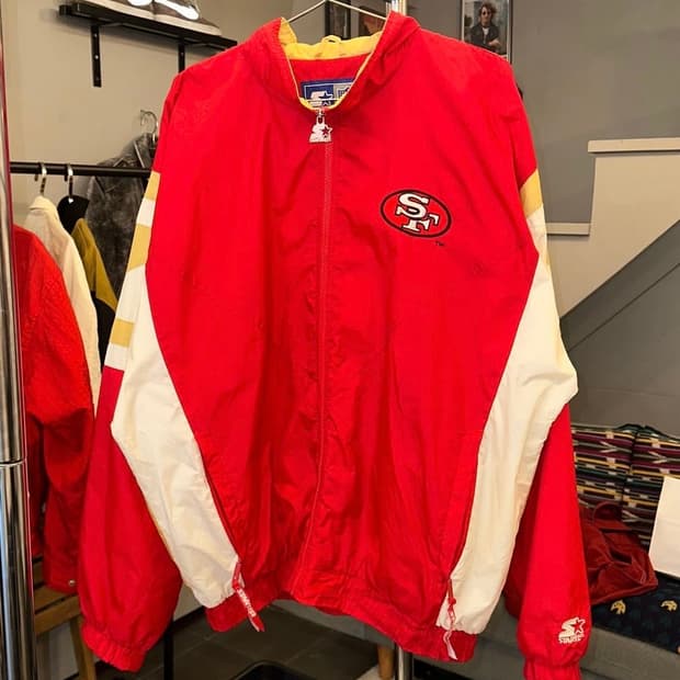 스타터 센프란시스코 49ers 바람막이 xl 사이즈5만원에 판매합니다. 