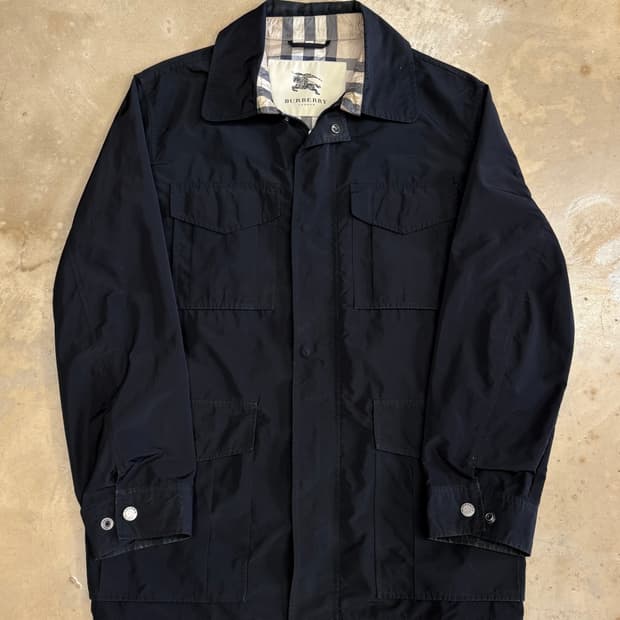 🫶🏻 버버리 Black 카고 집업버튼 자켓 🫶🏻