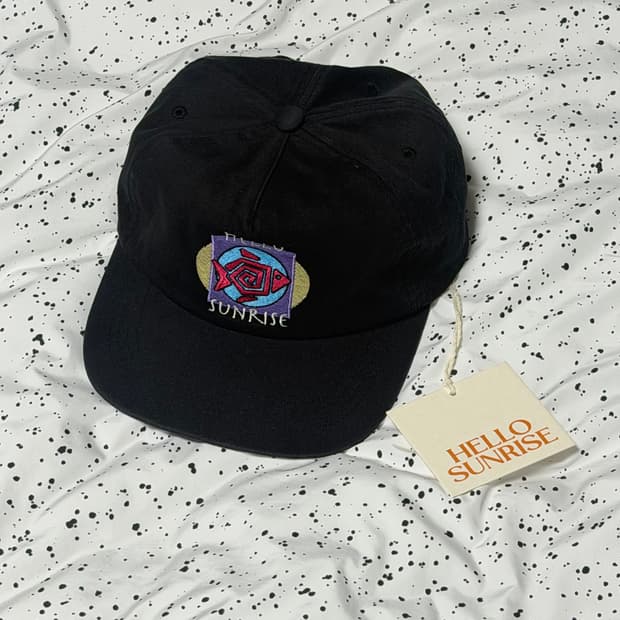 헬로 선라이즈 Fish Logo 모자 5패널