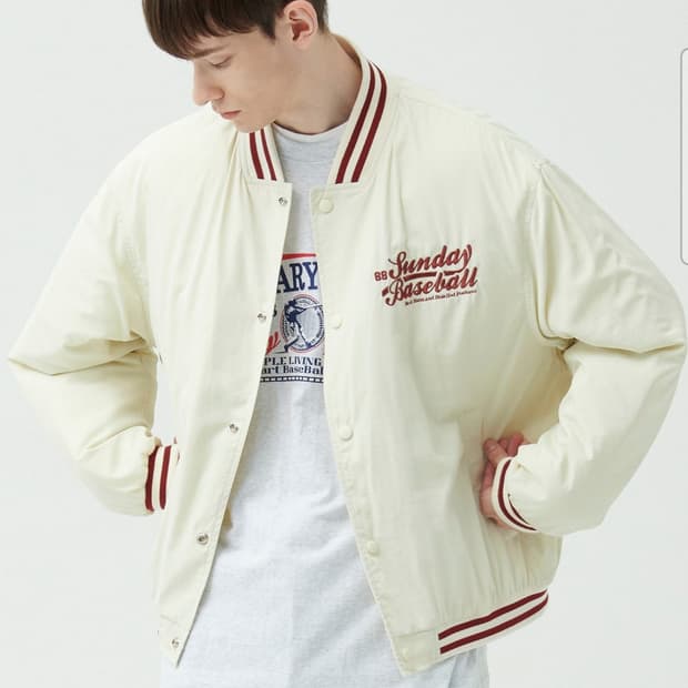 어반디타입 패딩 바시티