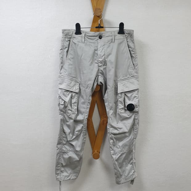 [남29/정품] cp컴퍼니 렌즈와펜 카고팬츠