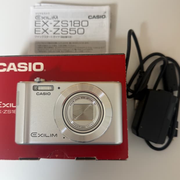 카시오 EXILIM EX-ZS180 실버 (풀박스)