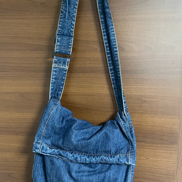 아워레가시 슬링백 블루 숄더백