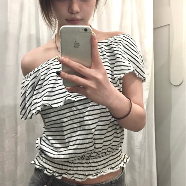 GU 히메갸루 하구미 러플 오프숄더