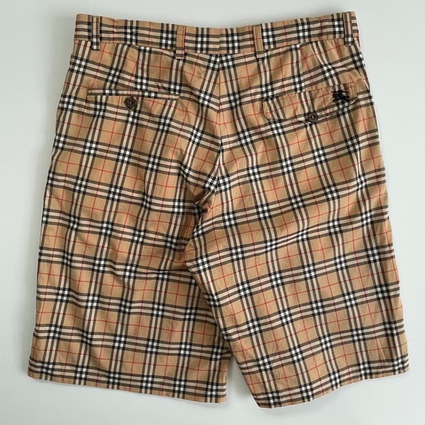 Burberry 노바체크 크레스트 자수 하프팬츠