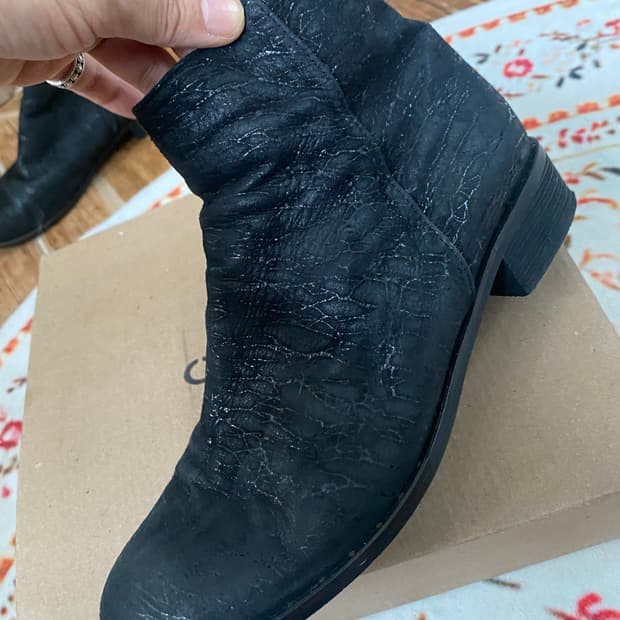 ANGO 블랙 앵클 부츠 240mm