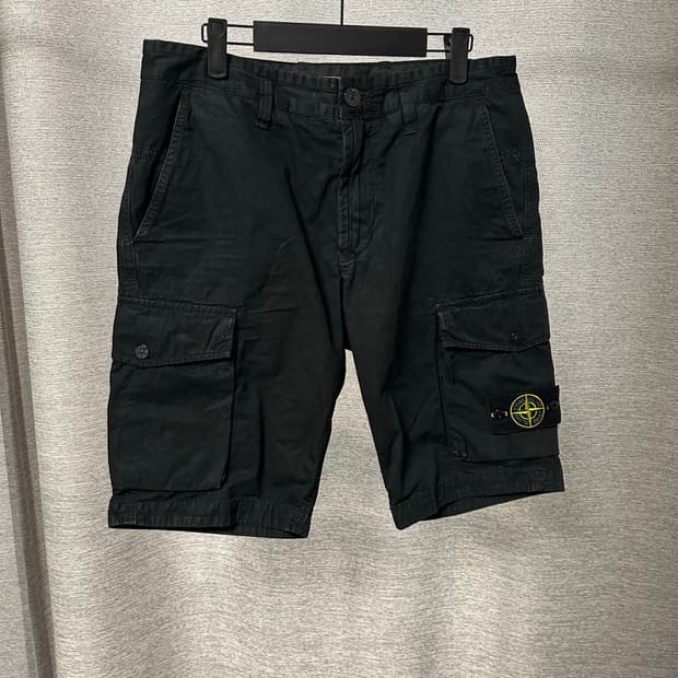 스톤아일랜드 코튼 하프팬츠 블랙 (30)