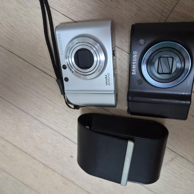 삼성 vluu nv100 hd 디카+nv24 hd(하자)2개 디지털카메라