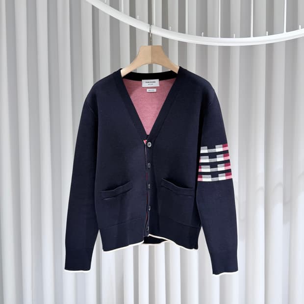 2 / 톰브라운 사선완장 자카드 라이온 가디건