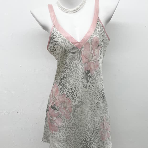 플로럴 갸루 호피 새틴 슬립