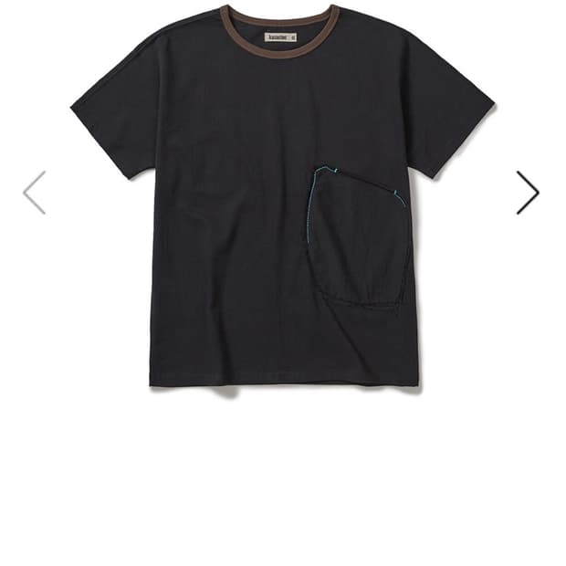 카락터  Patchwork Pocket 티셔츠 블랙 01