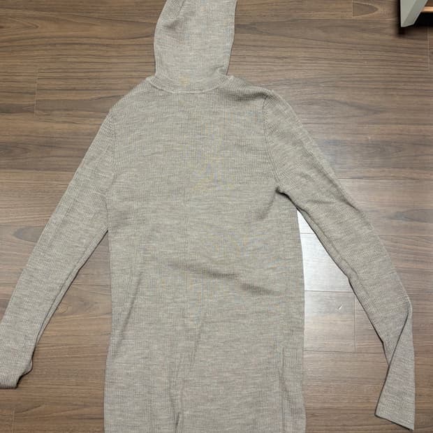 유니클로 목폴라 라지 베이지