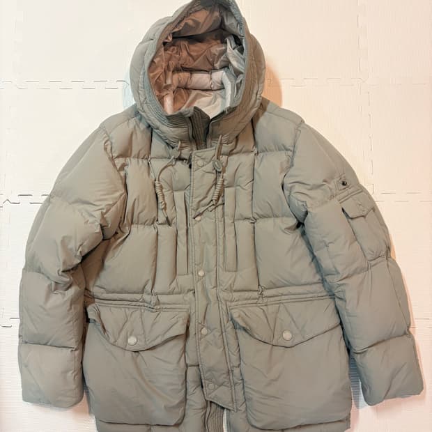 시리즈 구스다운 에어트루퍼 팝니다 110사이즈