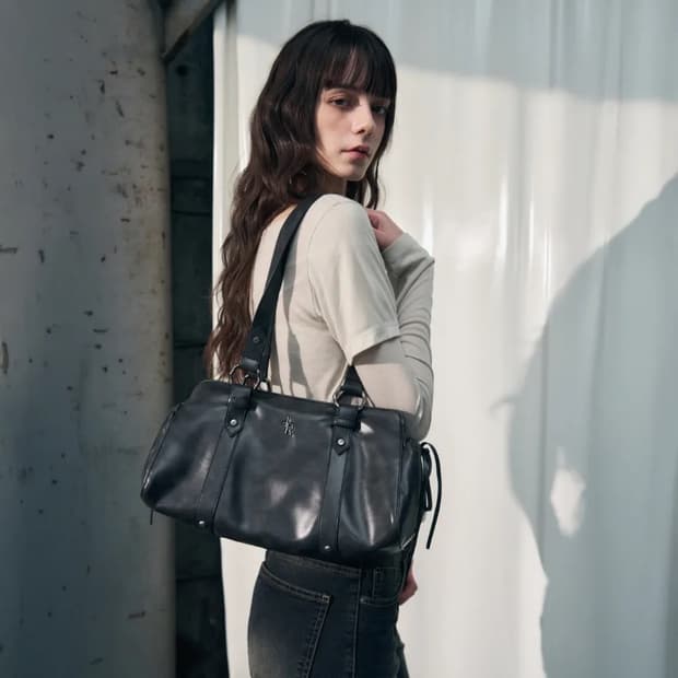 레더리 레더 숄더백 블랙