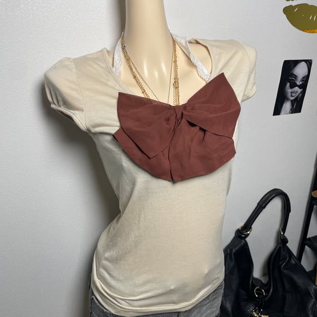 러블리 브라운 리본 반팔티 탑