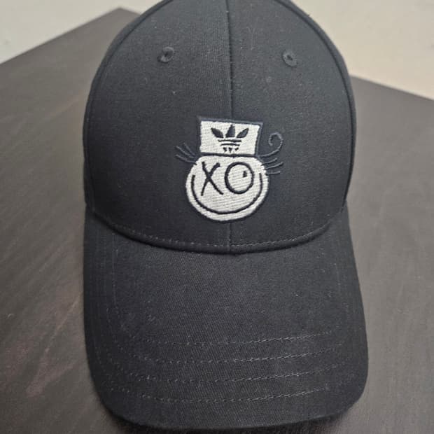 아디다스 앙드레사라이바 볼캡