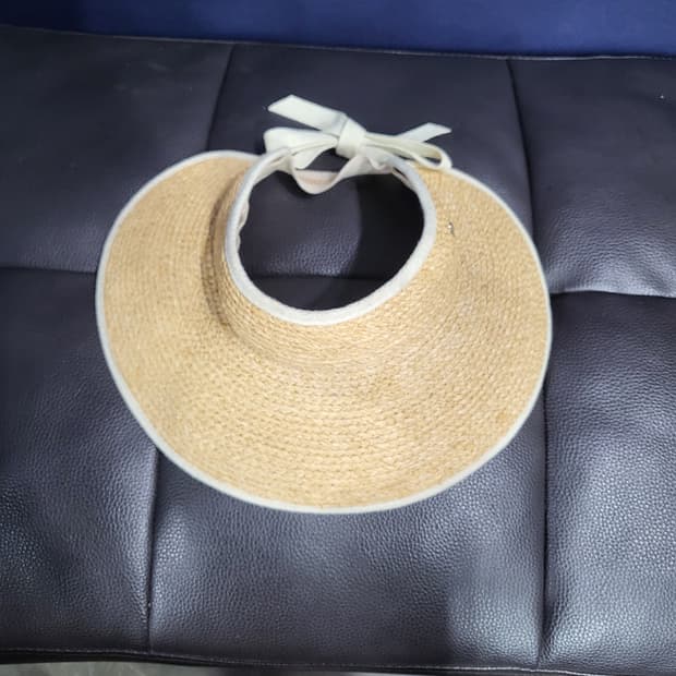 헬렌카민스키 라피아 썬캡