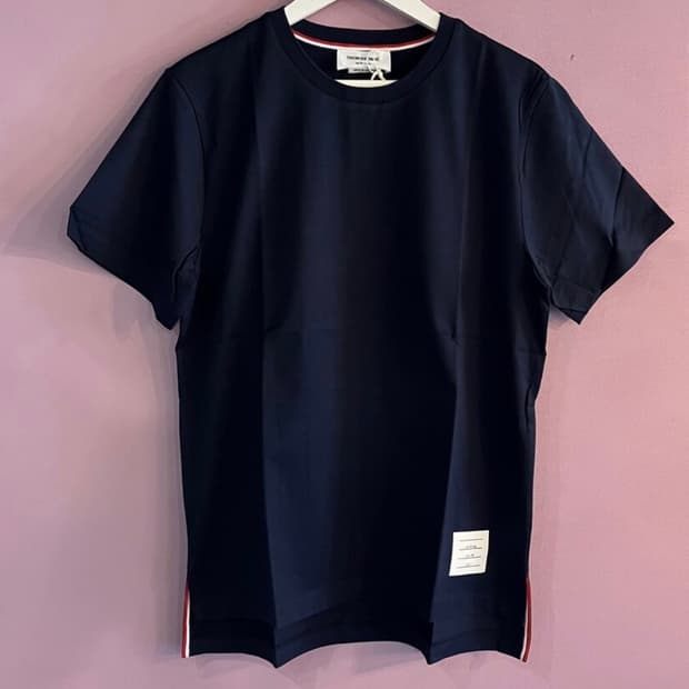 톰브라운 백삼선 반팔 티셔츠