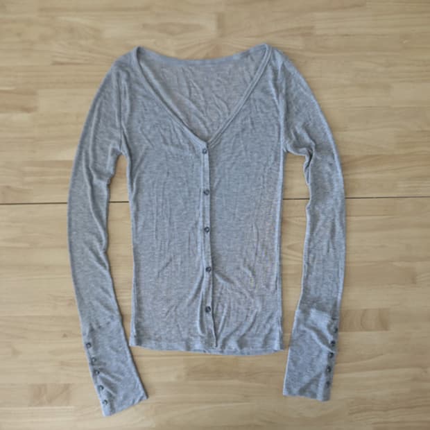 디에이디 sleeve button cardigan grey