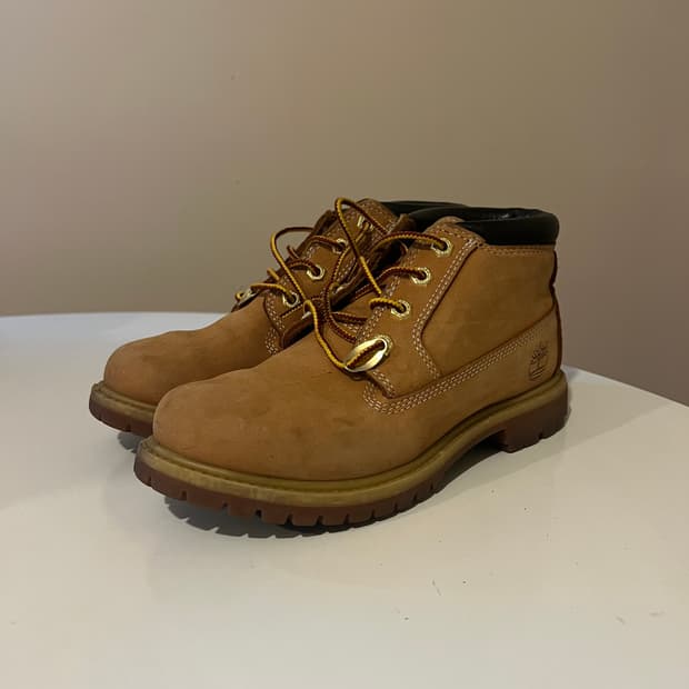 팀버랜드 넬리 추카 부츠