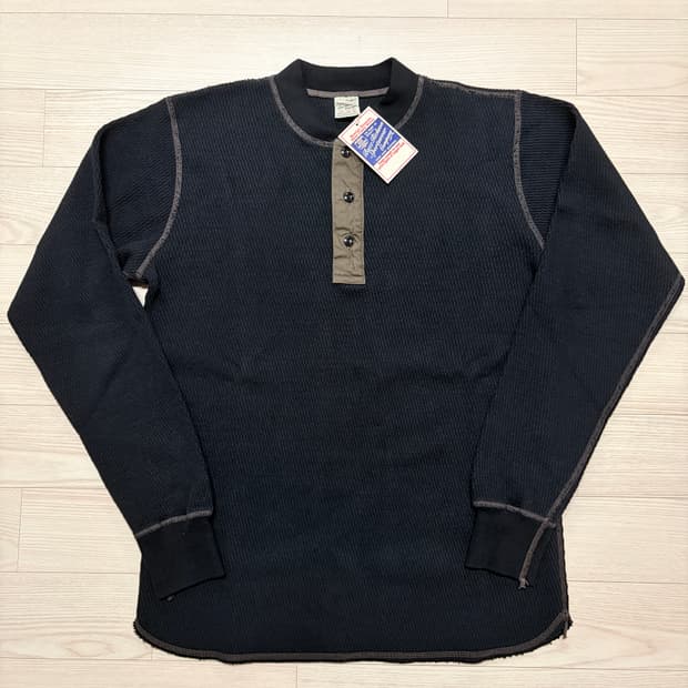 버즈릭슨 헨리넥 새상품 팝니다