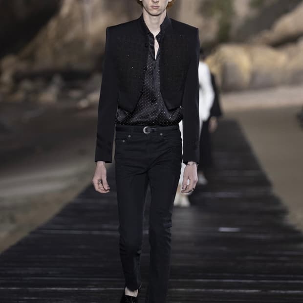 [BTS 지민님 착용] 생로랑 20ss 스터드 실크 셔츠