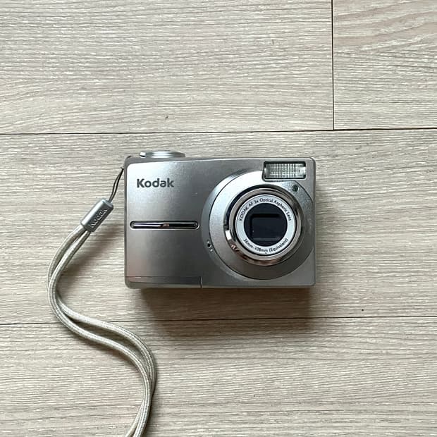 코닥 이지쉐어 C713 카리나 디카 빈티지디카 디지털카메라