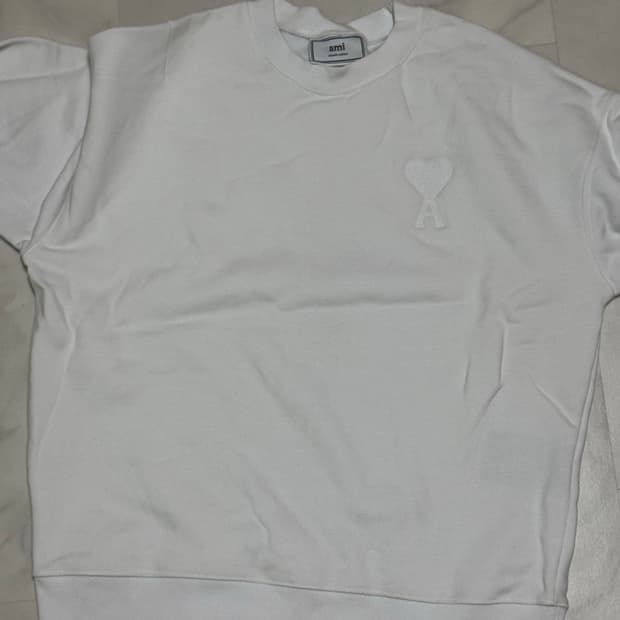 아미 화이트 맨투맨 L