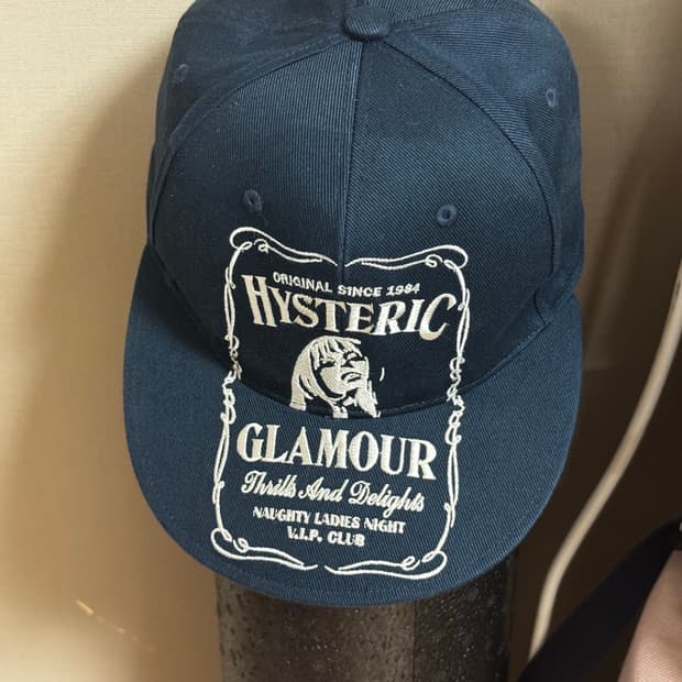 히스테릭글래머 네이비 볼캡