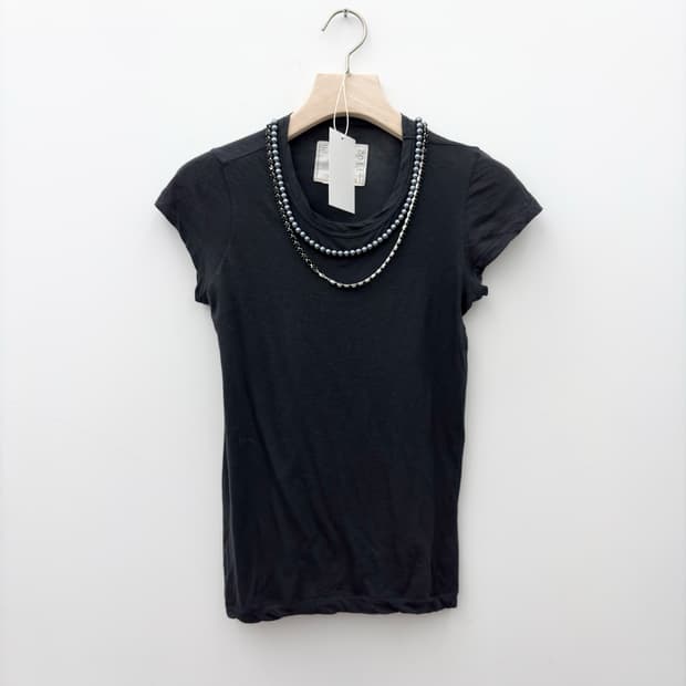 BEADED NECKLACE T SHIRT