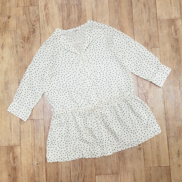 그로브(grove) 소매롤업 도트블라우스 55-66