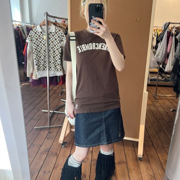 아베크롬비 브라운 로고 반팔 