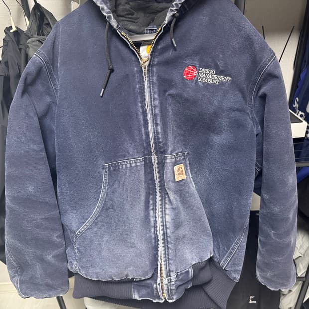 칼하트 j130 판매합니다