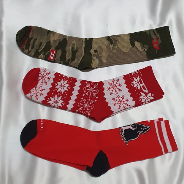 그린 블랙 레드 카모 스노우 눈꽂 불독 강아지 디젤 양말