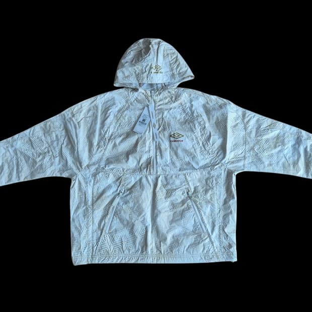 엄브로 x 강혁 콜라보 아노락