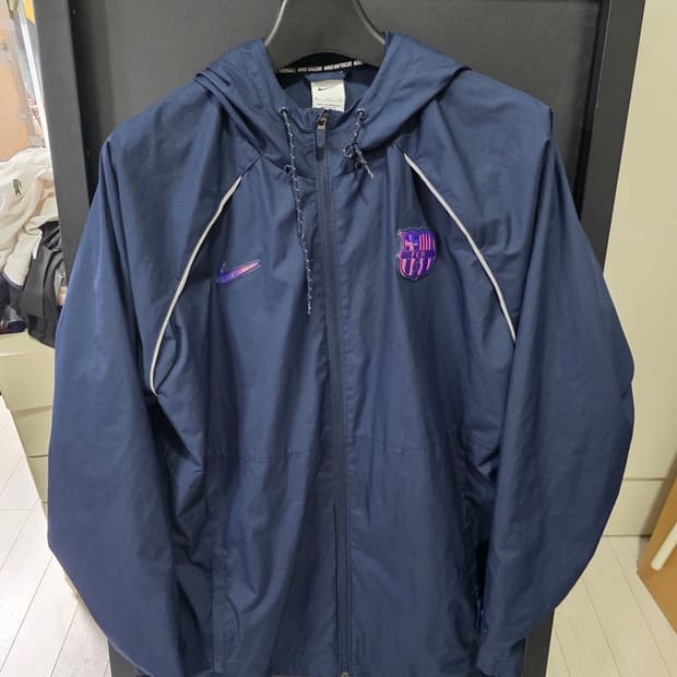 나이키 바로셀로나 AWF 바람막이 자켓 105사이즈