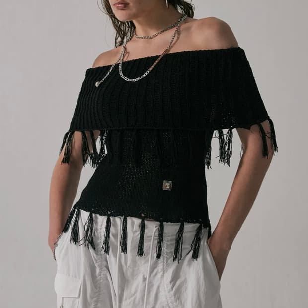 Tassel Open Shoulder Knit [ Black ]