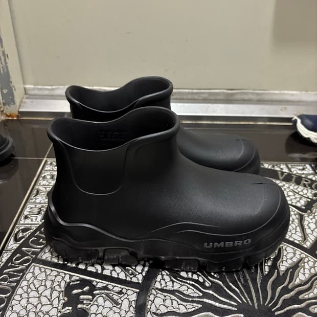 엄브로 TOPI BOOTS (레인부츠) 블랙(UQ223ETP40) 270