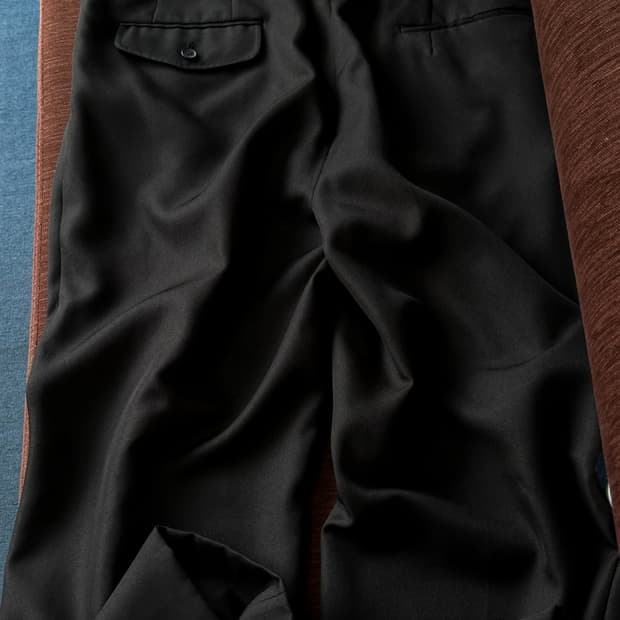 Poly twill fabric 2 pleats wide trousers