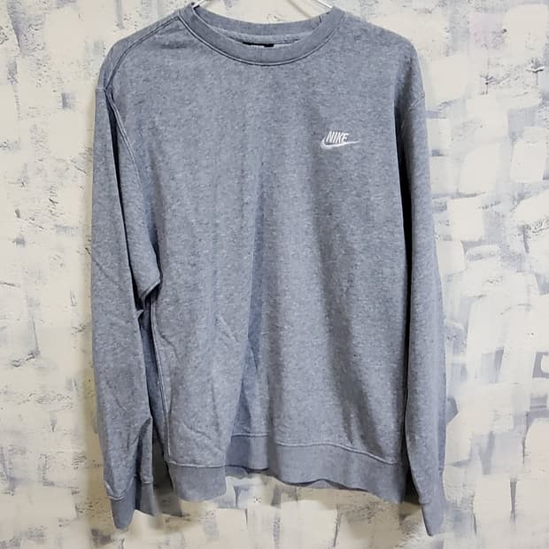 나이키 로고 맨투맨 