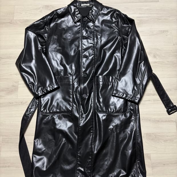 인사일런스 LINEAESSE 리버시블 발마칸 코트 BLACK L사이즈