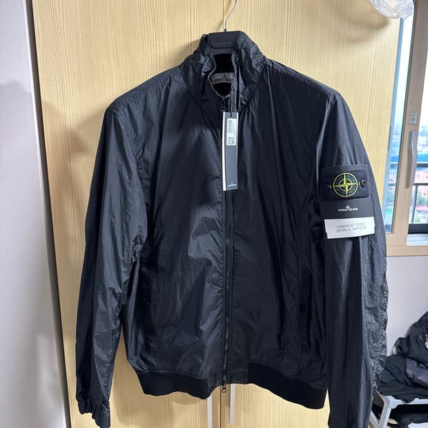 [XL] 25ss 스톤아일랜드 크링클랩스 블랙 자켓 새상품