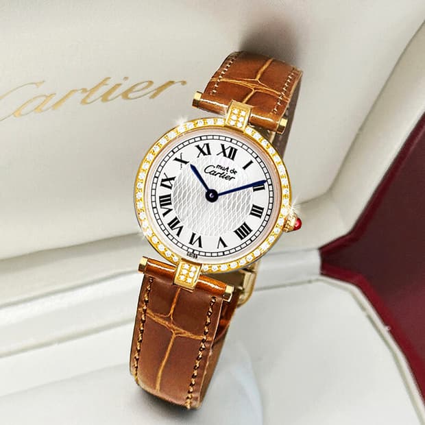 까르띠에 한정판 벤덤 1847 실버 다이얼 여성 악어가죽 시계
