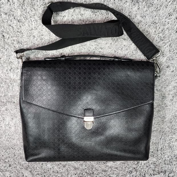 페라가모 레더 브리프케이스 서류가방 토트백