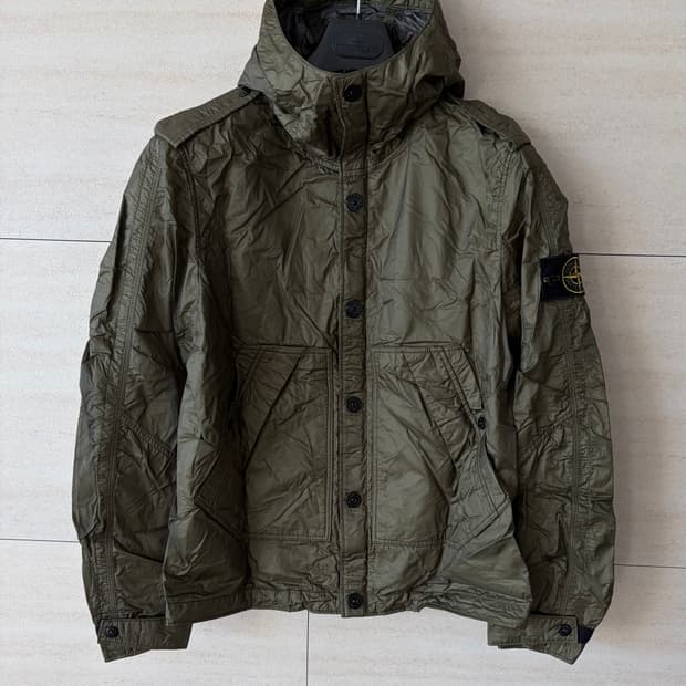 스톤아일랜드 정품 바람막이 자켓