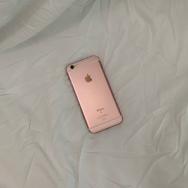 아이폰 6S 로즈골드 64GB