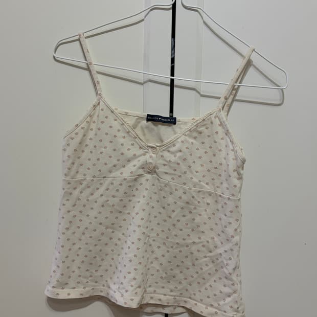 브랜디멜빌 플라워 슬리브리스