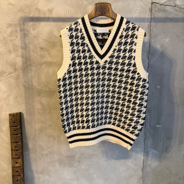 투머로우랜드 니트 베스트 100