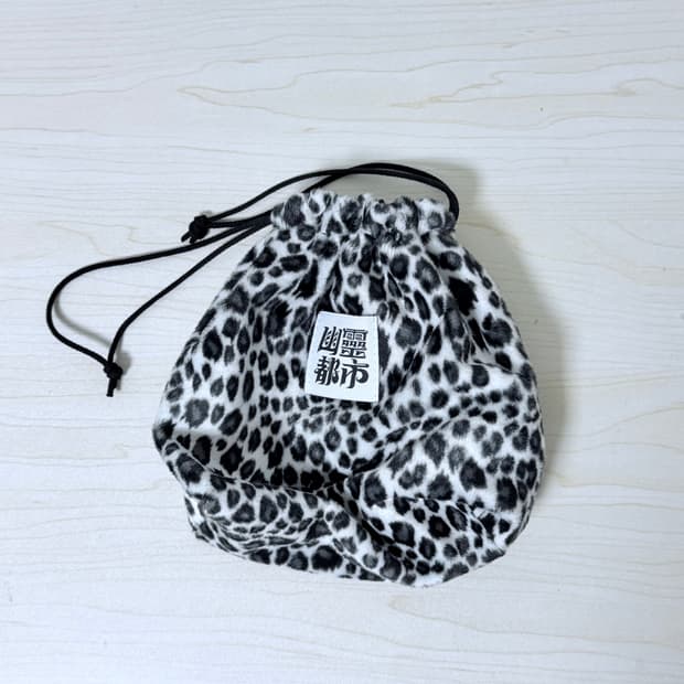 유령도시 블랙 레오파드 스트링 파우치 